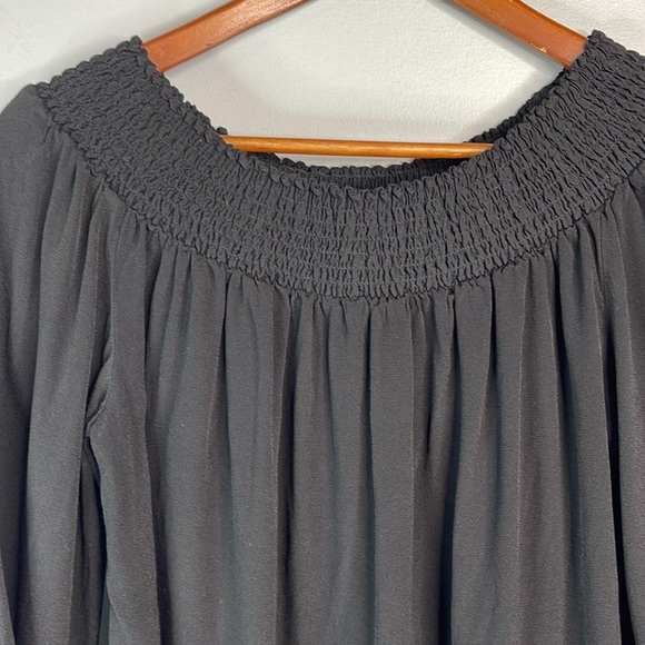 Talula Aritzia Marcilly Off The Shoulder Top Black Smock Elastic Draped Flowy S - Picture 3 of 12